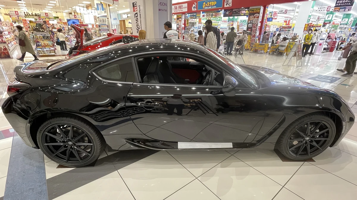 Chrome Delete Window Trim Blackout Profile Chrome delete window trim on modern sports coupe